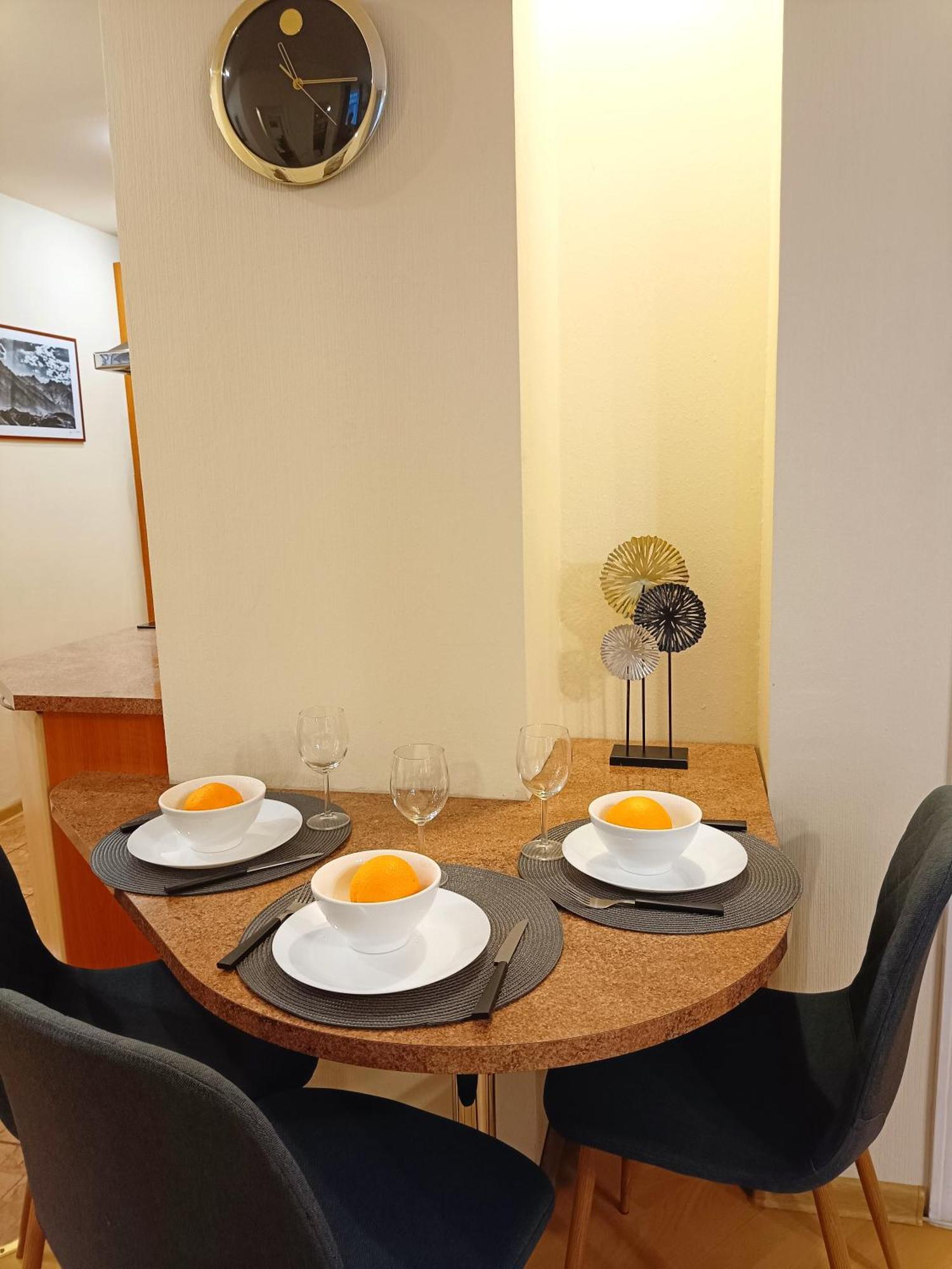 Two Bedroom Apartment In Old Town, Up To 6 Guests Riga Exterior foto