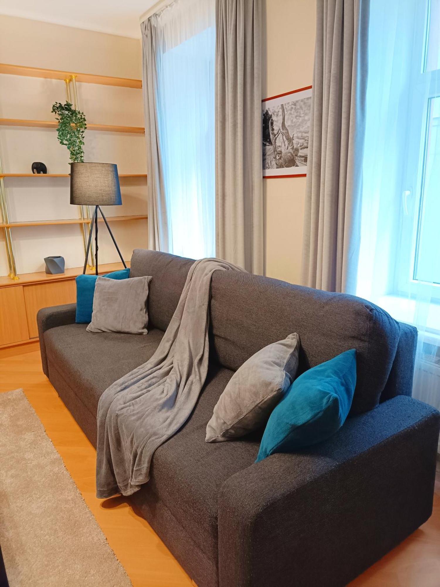 Two Bedroom Apartment In Old Town, Up To 6 Guests Riga Exterior foto